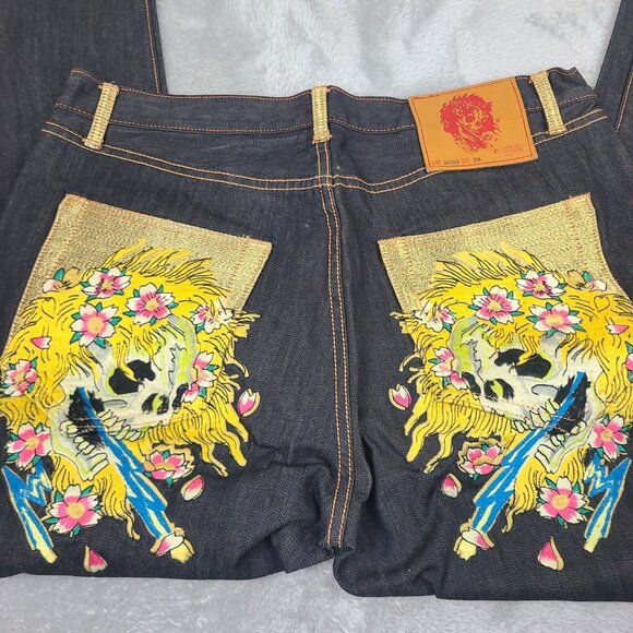 Vintage 2000's Denim Jeans‎ with Rhinestone Skull Decals Size 38 EUC - Picture 15 of 15